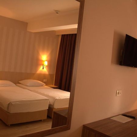 Wine Hotel Cesarica Međugorje Kültér fotó