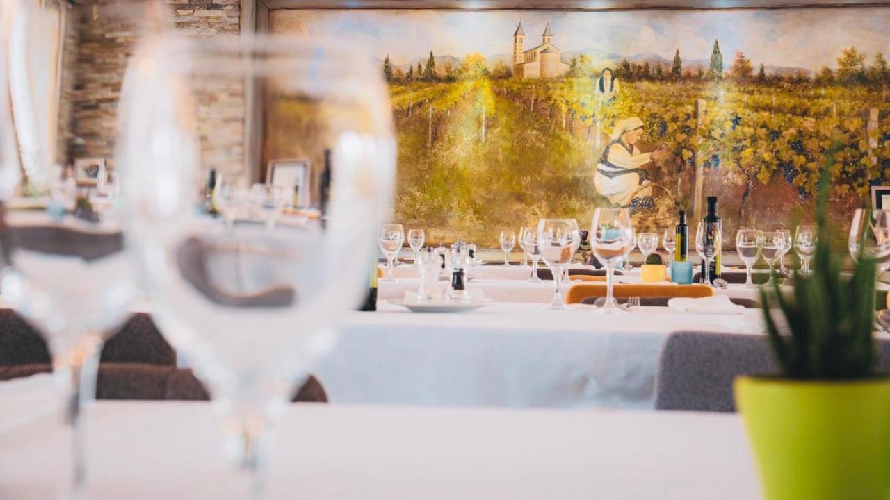 Wine Hotel Cesarica Međugorje Kültér fotó